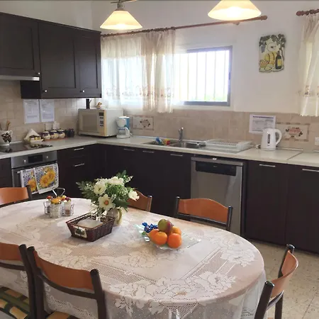 Villa Yiangos House *